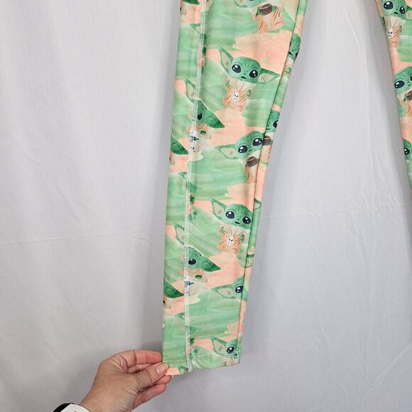 Baby Yoda / Grogu Athletic Pants / Leggings, Size OS - Picture 10 of 13